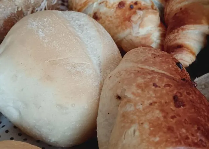 Moimenta לינה וארוחת בוקר מינדלו